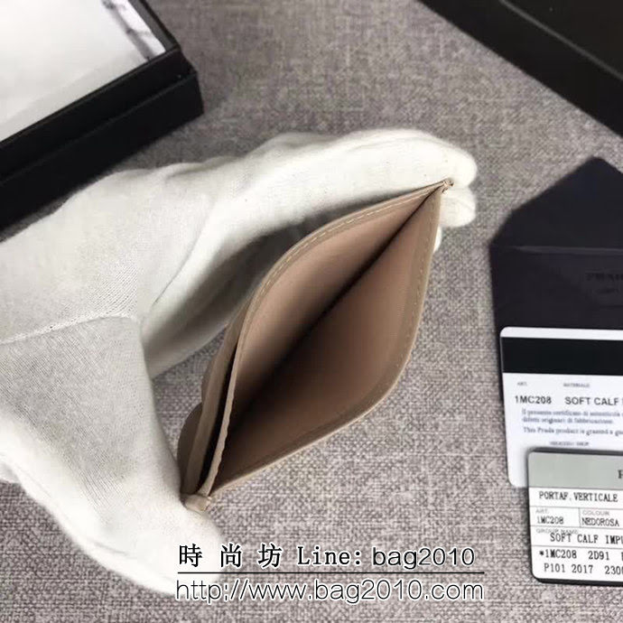 PRADA普拉達 專櫃最新款式 頂級原單納帕牛皮 三層信用卡夾 1MC208 DD1710